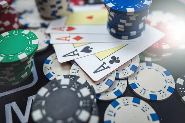 Player dashboard showing live table history and account balance